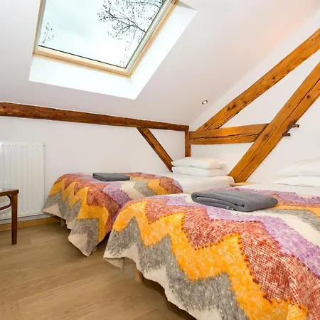 Hideout Alojamento de Turismo Selvagem Morzine