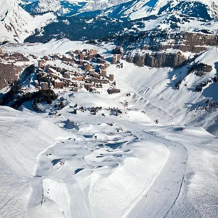 Hideout Lodge